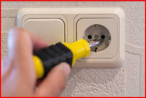Az otthonod villanyszereléséhez csak a legjobb értékelésű szakemberekkel dolgozunk, hogy biztosítsuk a lakásfelújítás minőségét.