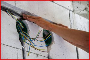 A legjobb értékelésű villanyszerelők célja, hogy az otthonod elektromos rendszere hosszú távon megbízhatóan működjön, és kényelmet és biztonságot nyújtson számodra.