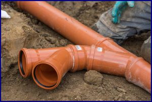 Egy tapasztalt lakásfelújítás vízszerelő biztosítja, hogy a vízszigetelés és csővezetékek tökéletesen megfeleljenek az előírásoknak.