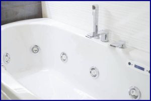 A lakásfelújítás vízszerelője által kivitelezett vízvezetékrendszer garantálja, hogy a lakásod minden pontján elegendő és tiszta víz álljon rendelkezésedre.